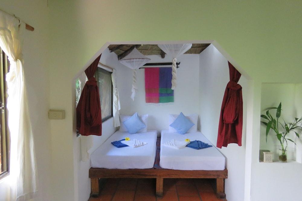 Rainbow Lodge