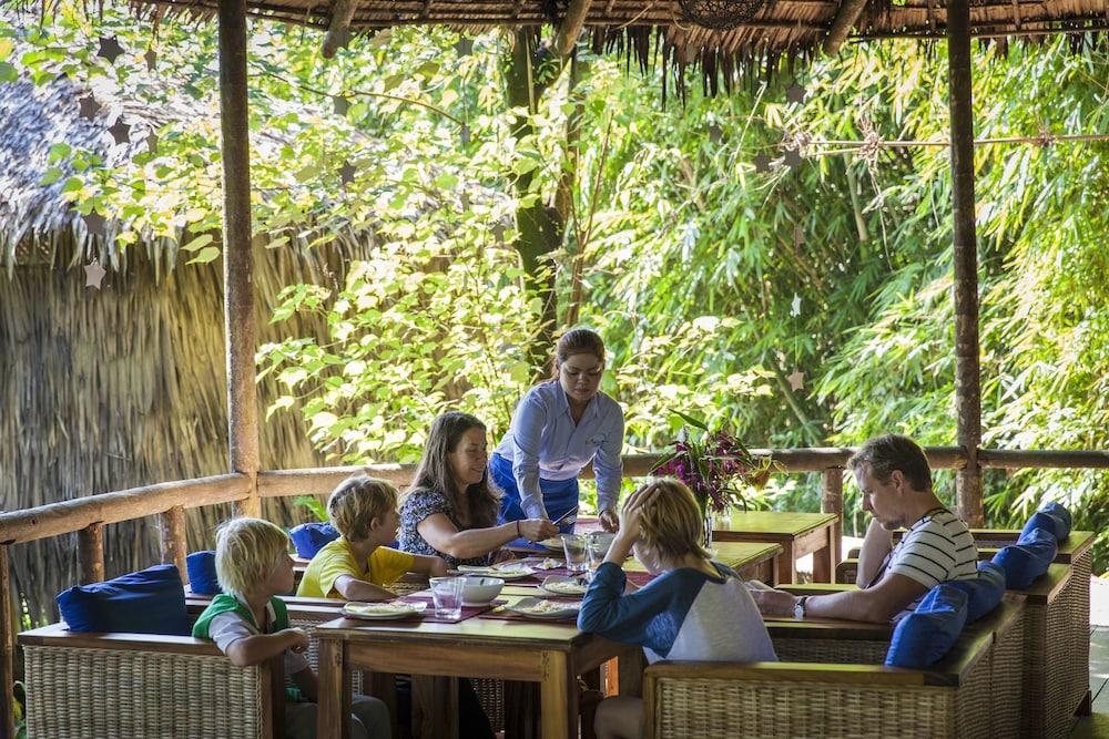 Rainbow Lodge