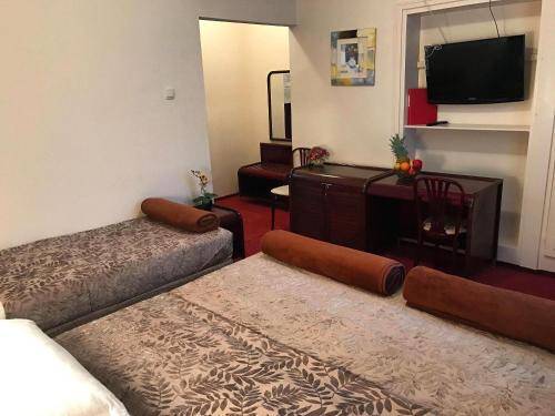 Hotel Golden Inn