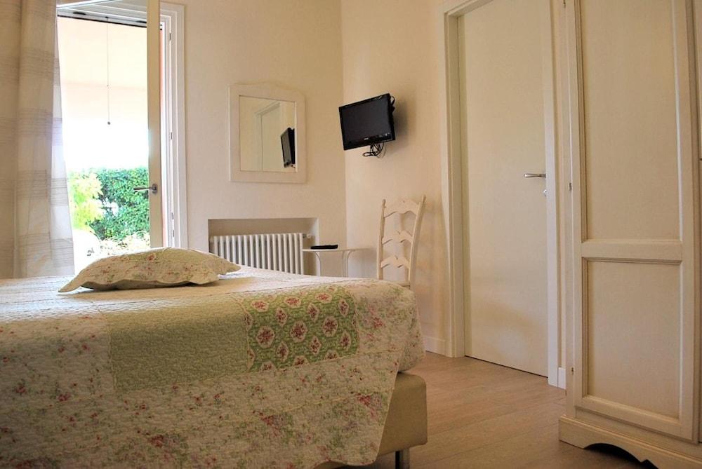 Villa Bianca Bed And Breakfast