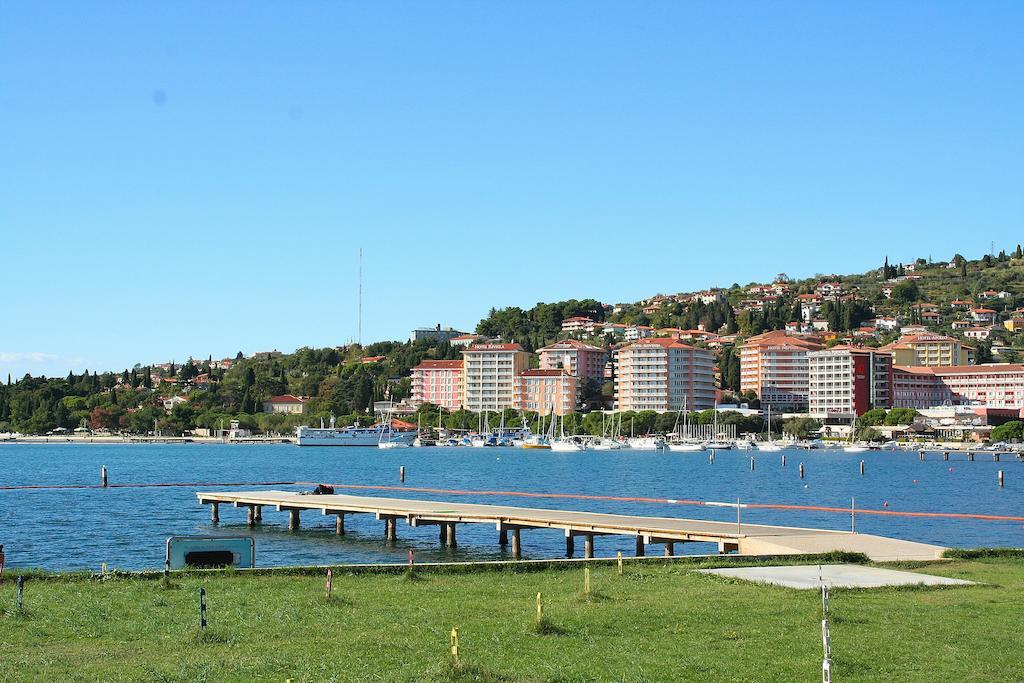 Maestral Residence