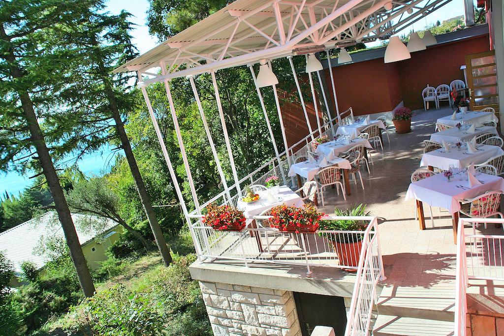 Maestral Residence