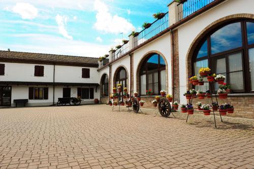 Country Hotel