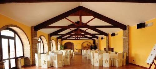 Country Hotel