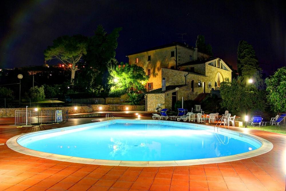 Albergo Residence Villa Rioddi