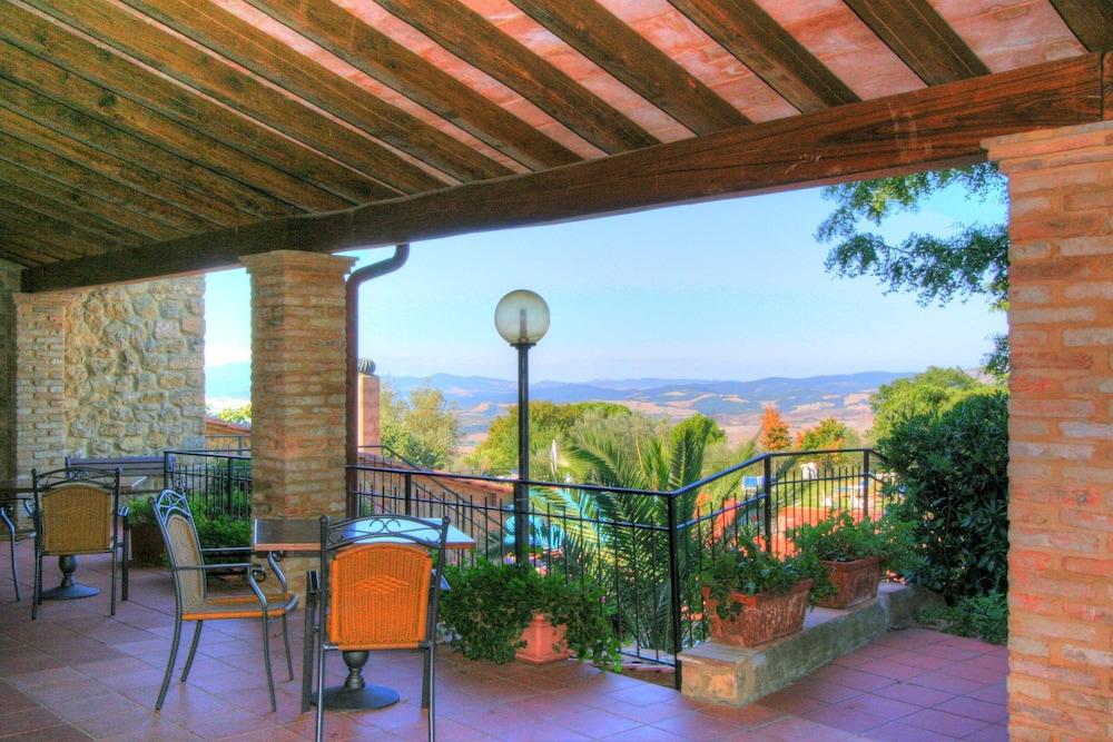 Albergo Residence Villa Rioddi