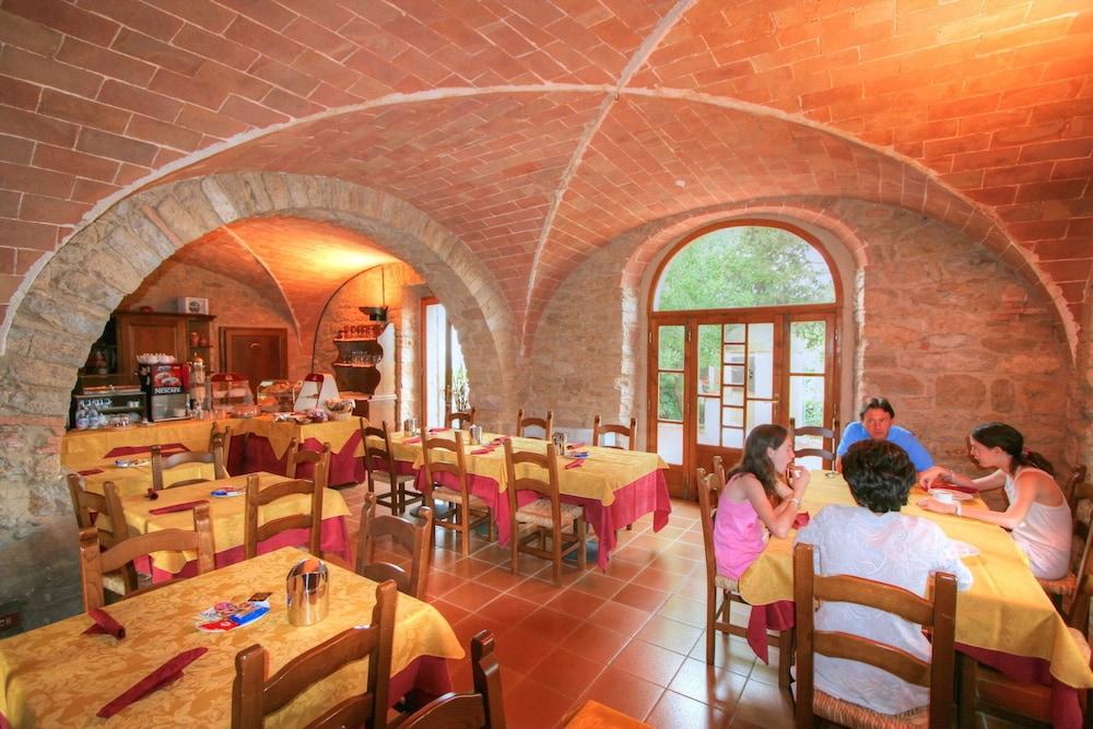 Albergo Residence Villa Rioddi