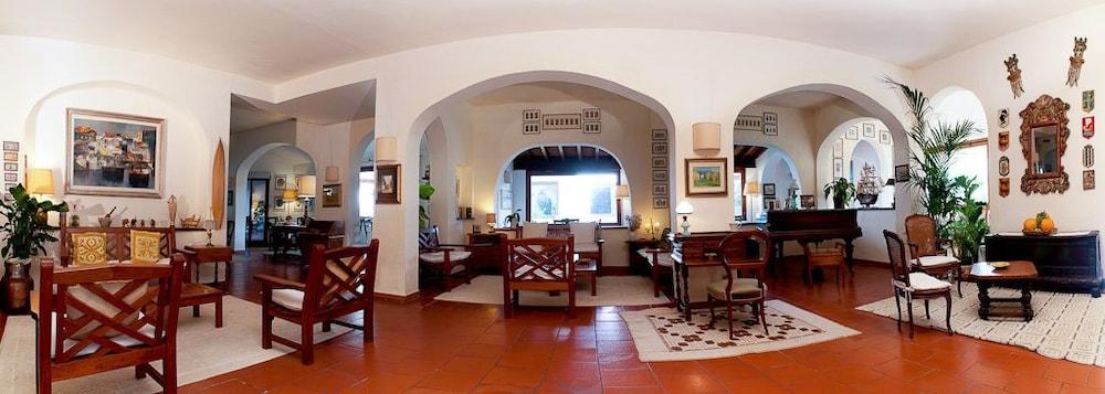 Nora Club Hotel