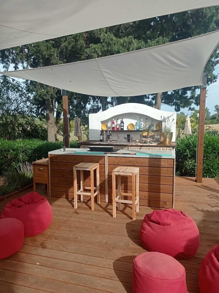 Nora Club Hotel