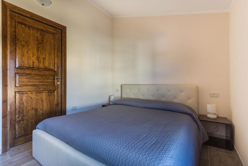 Anaele House B&B