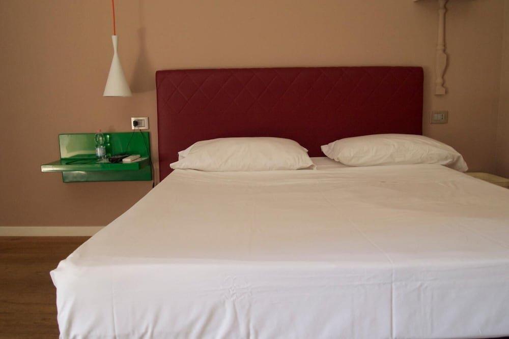 B&B Diaz
