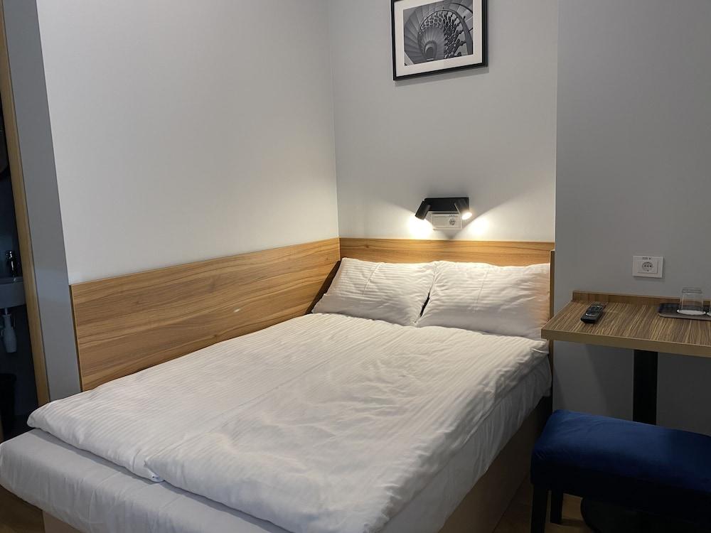 Stay Express Hotel
