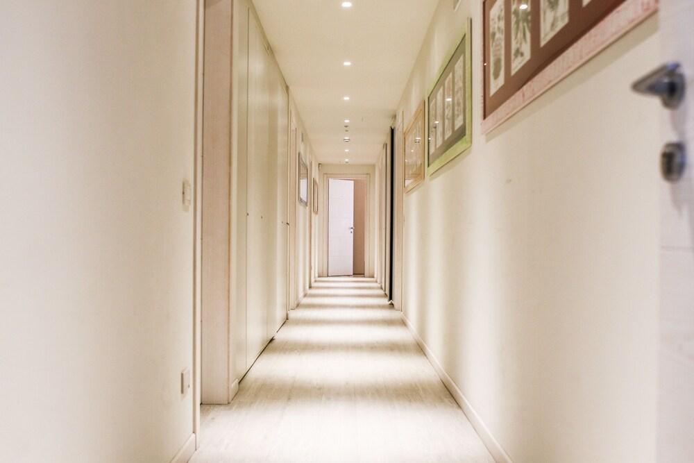 Nuova Opera Rooms