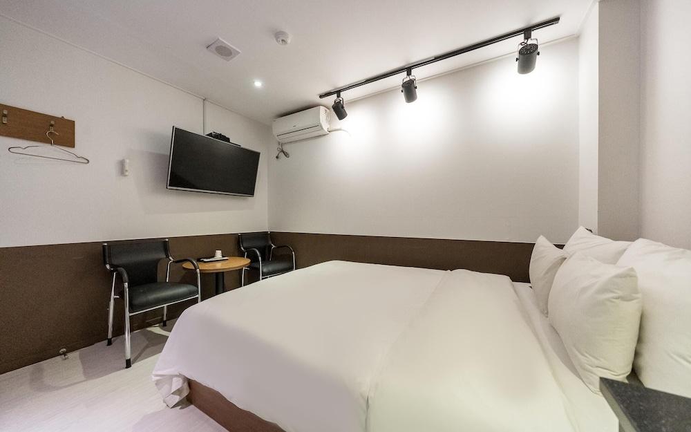 Seongnam Casa Hotel