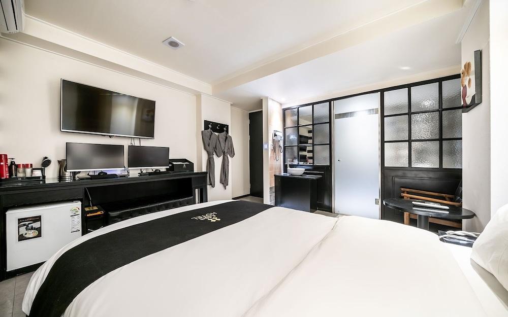 Seongnam Casa Hotel