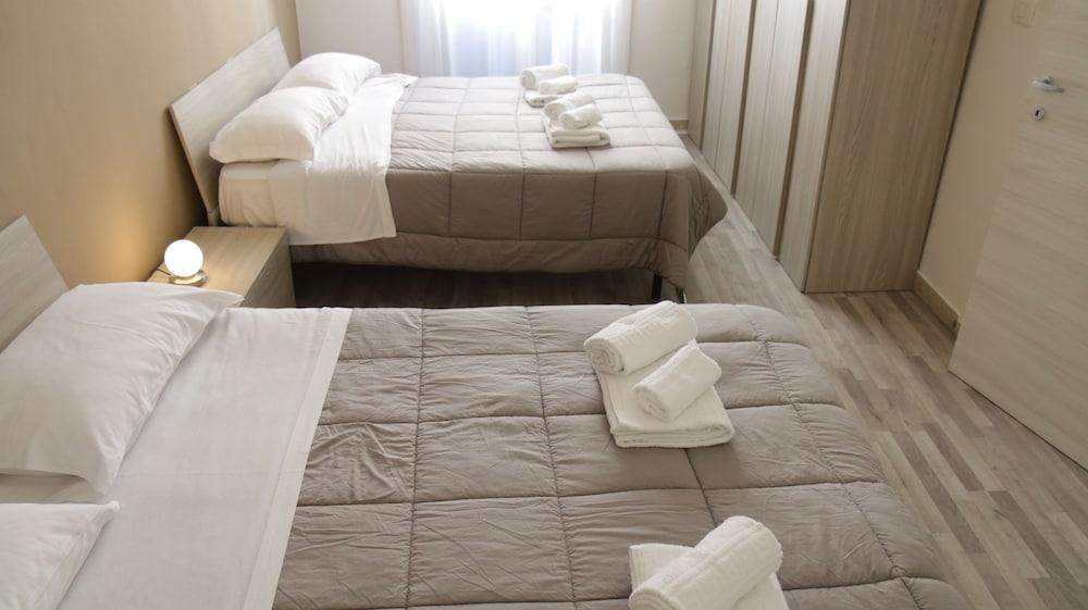 Bed & Breakfast H_24