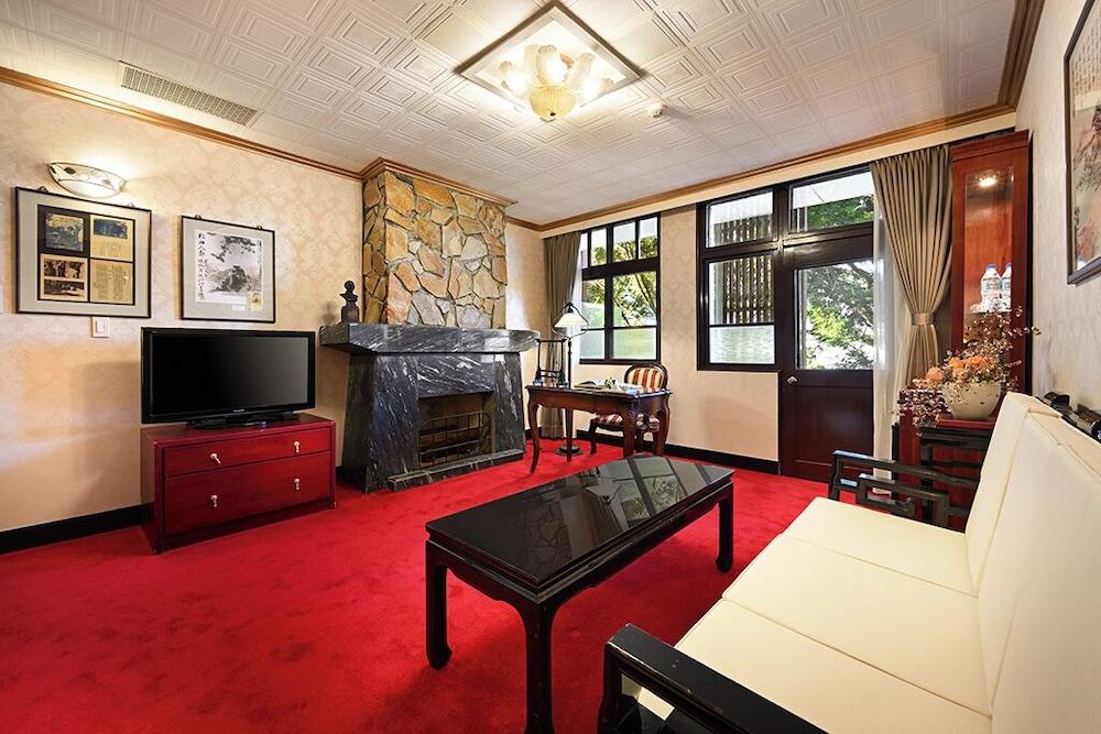 Alishan House