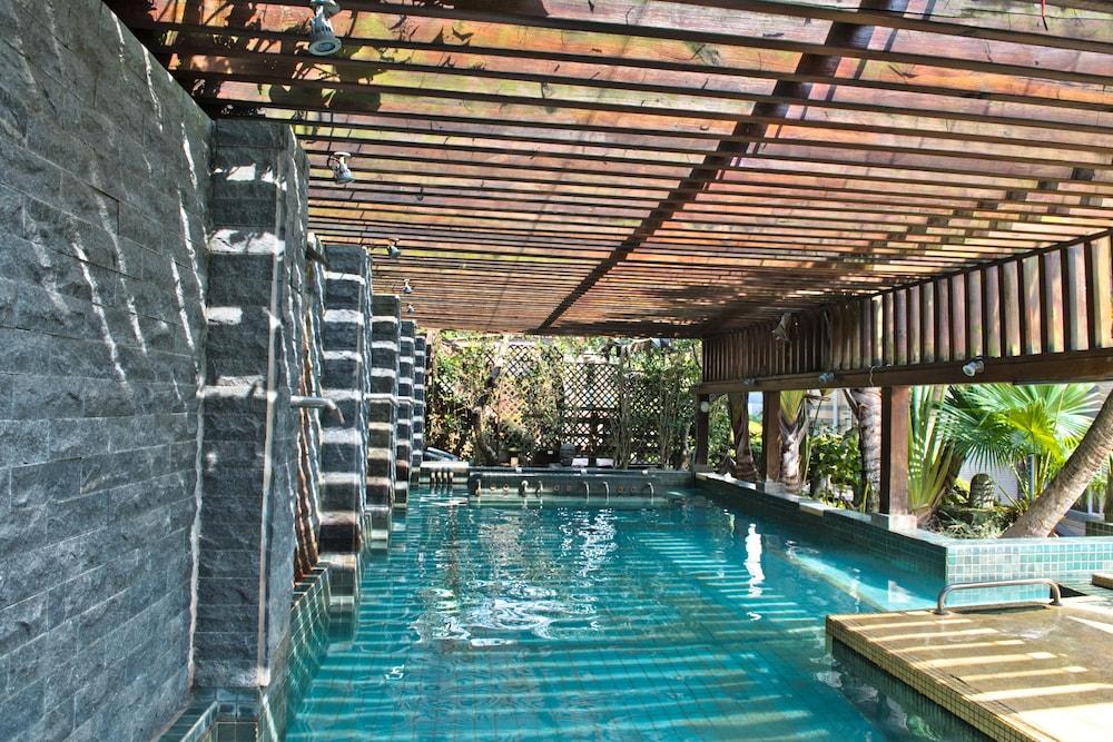 Sunrise Hot Spring Hotel