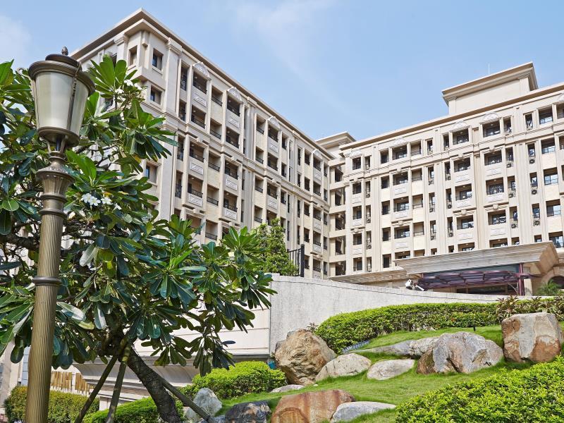 EDA Skylark Hotel
