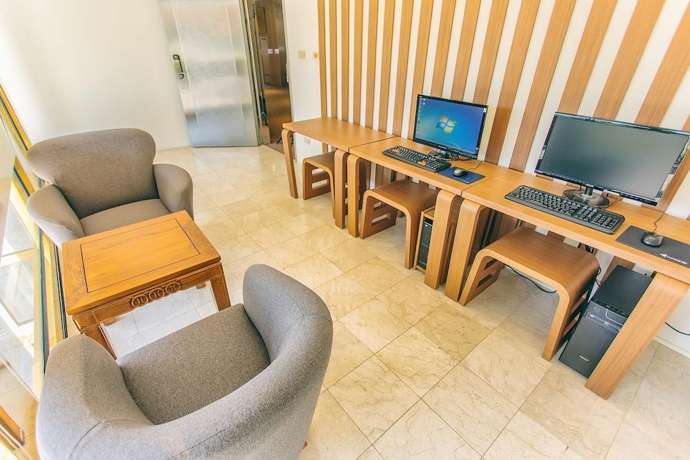 Fong Jia Hotel