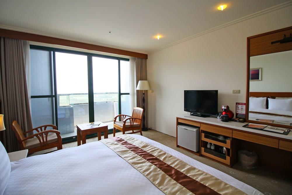 YaLing Hotel
