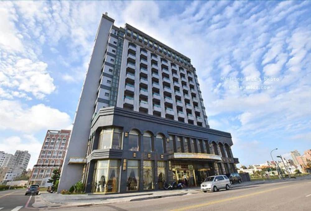YaLing Hotel