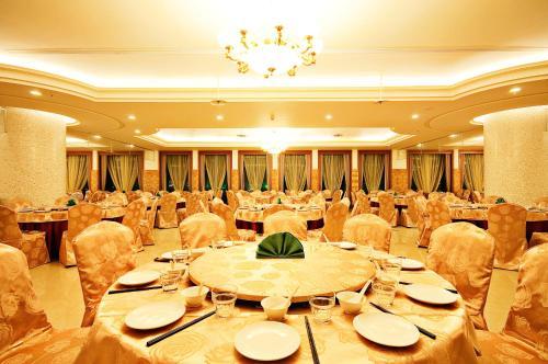YaLing Hotel