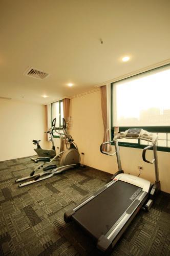 YaLing Hotel