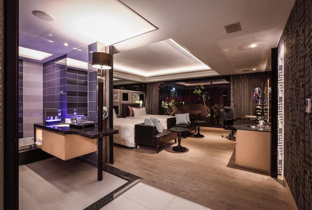 Icloud Luxury Resort & Hotel