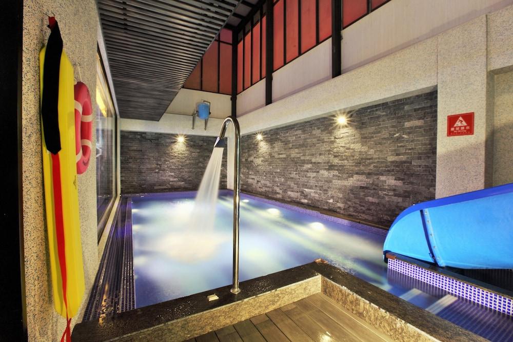 Icloud Luxury Resort & Hotel