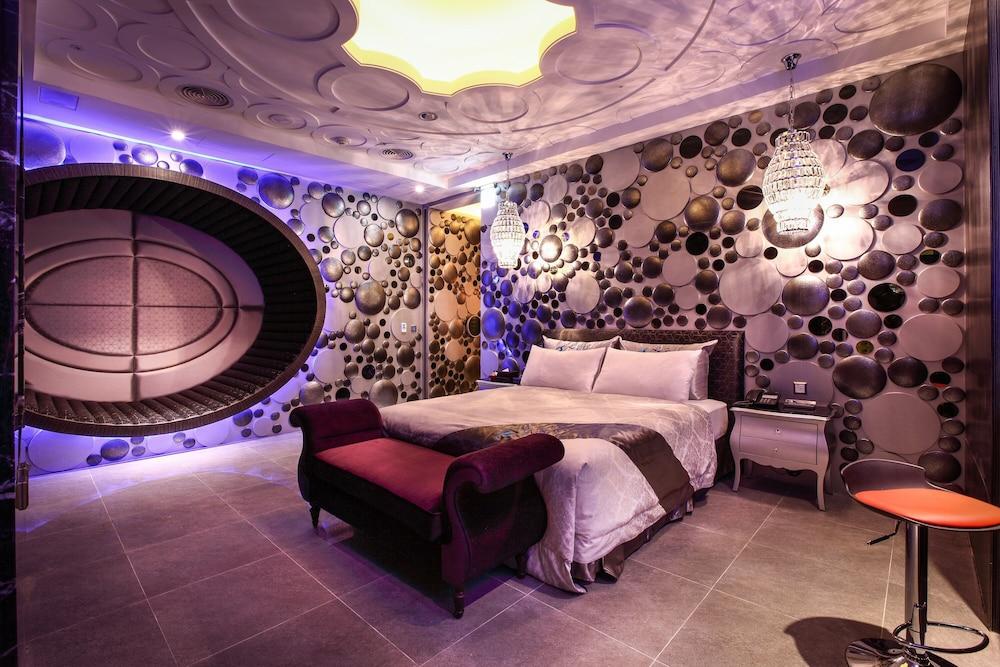 Icloud Luxury Resort & Hotel