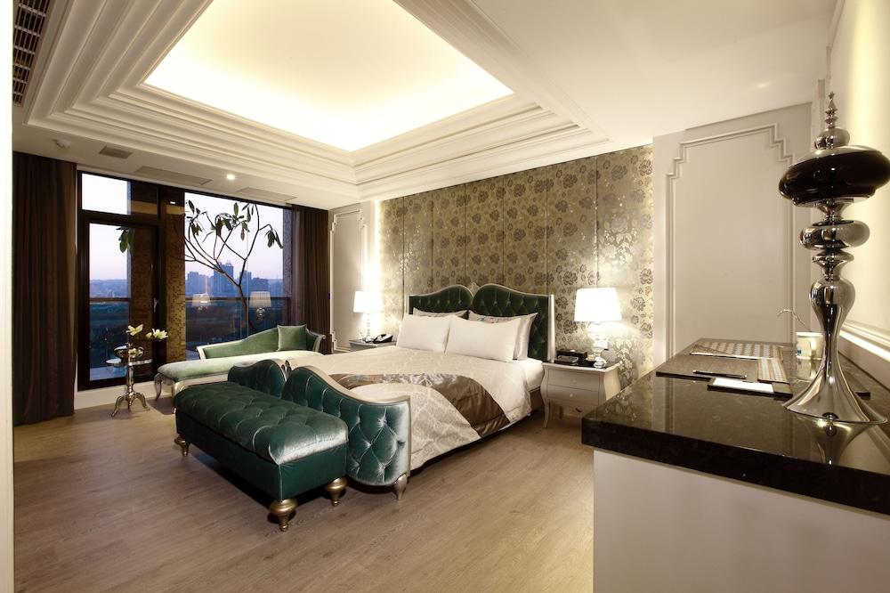 Icloud Luxury Resort & Hotel