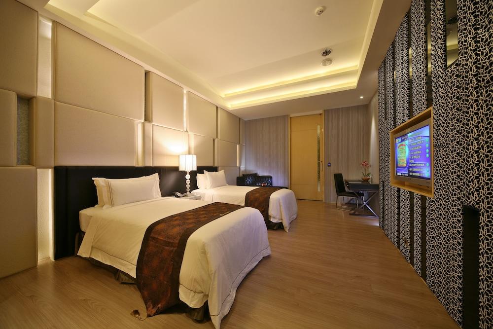Dubai Villa Motel