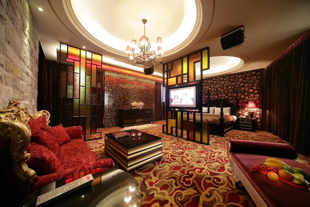 Dubai Villa Motel
