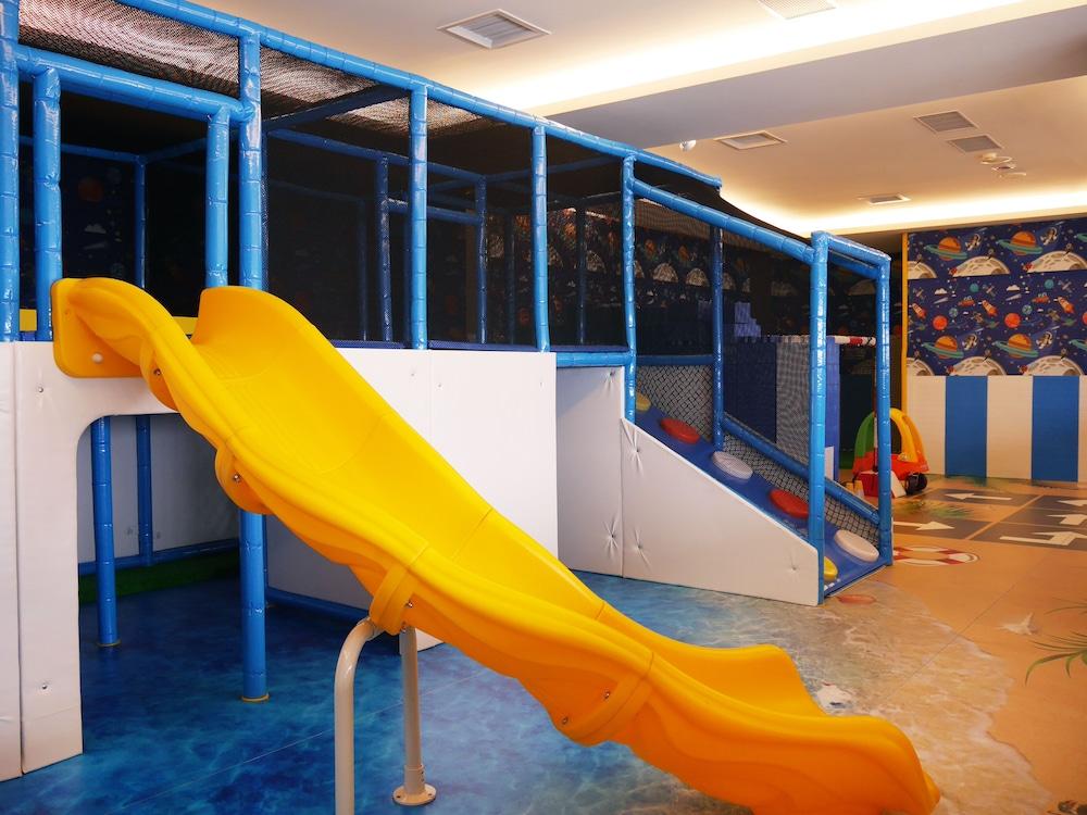 Dubai Villa Motel