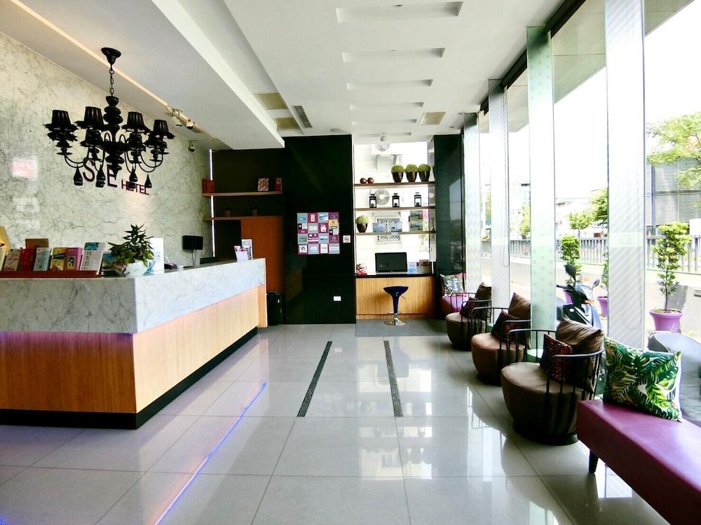 S&E Hotel