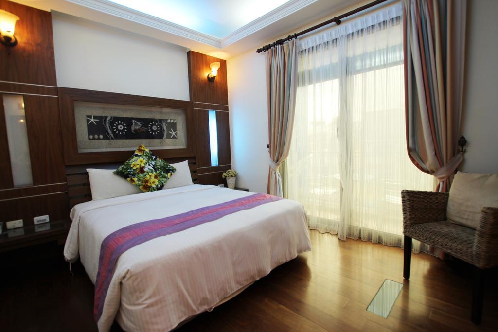 Seashell Bay Hotel