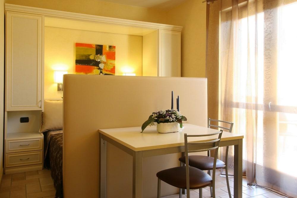 Borgo Castel Savelli