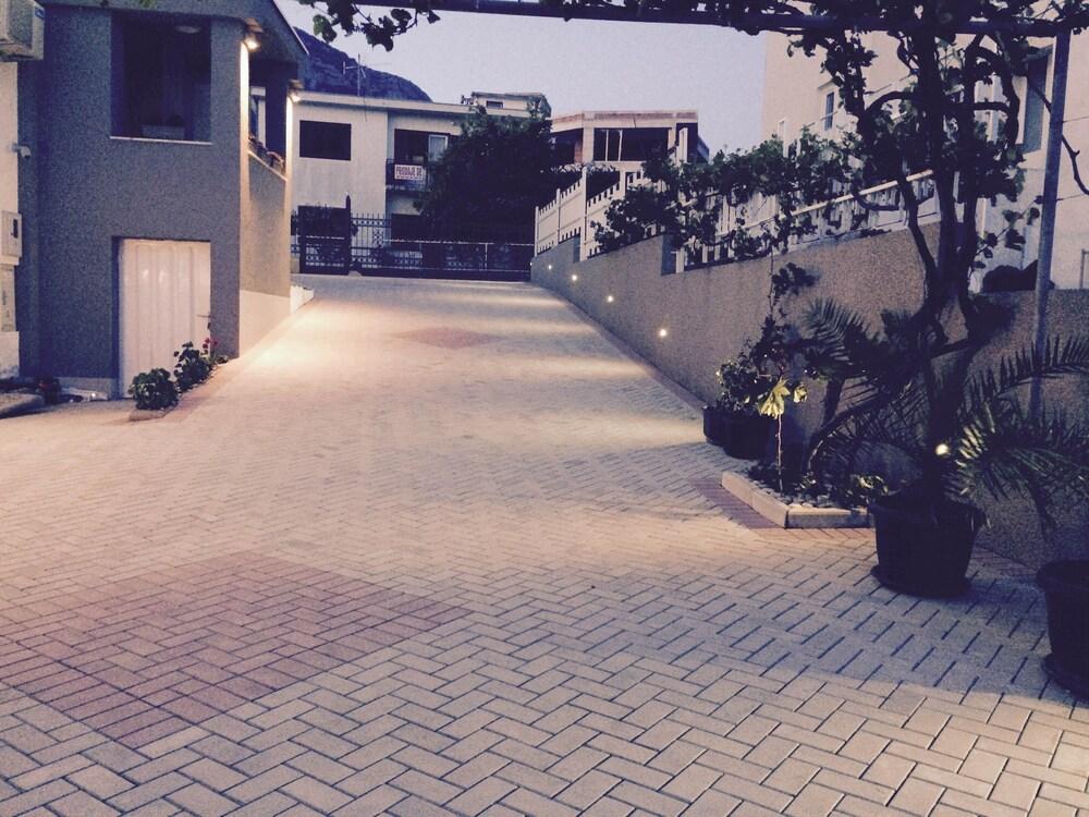 Apartments Kojic