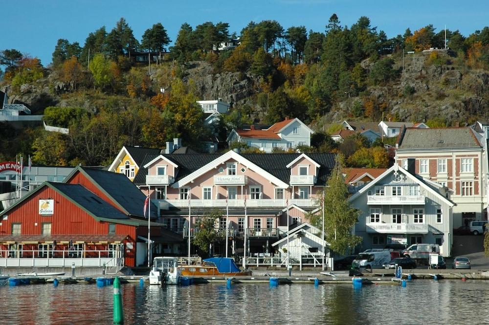 Victoria Hotel
