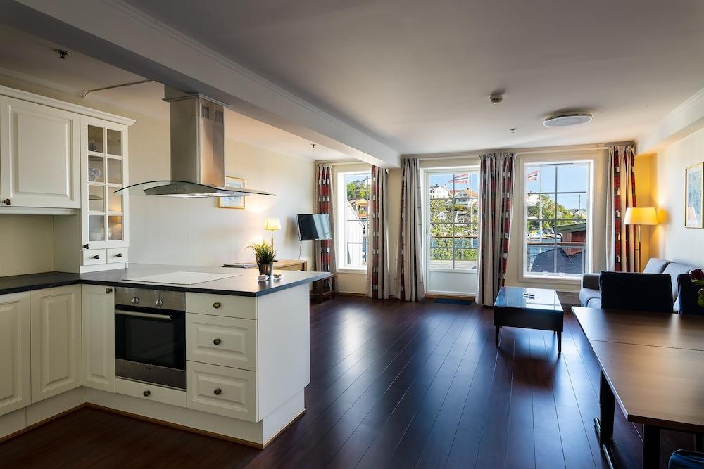 Victoria Hotel