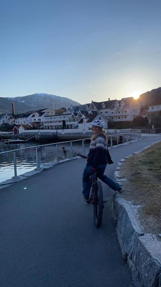 Hofslund Fjordhotel