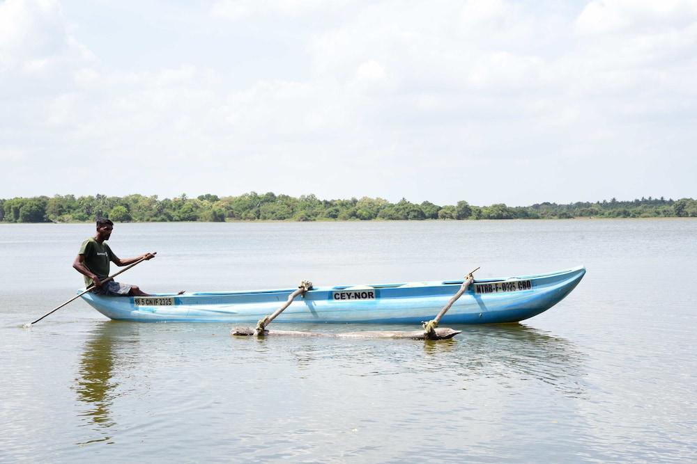 Indika Lake Resort
