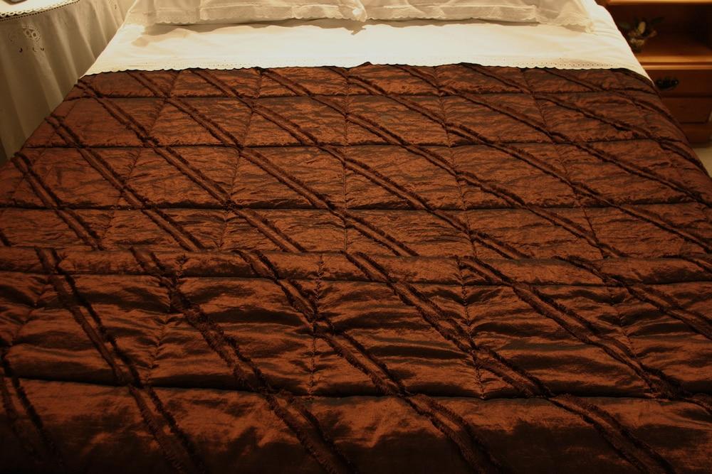 B&B Silenzio E Buio