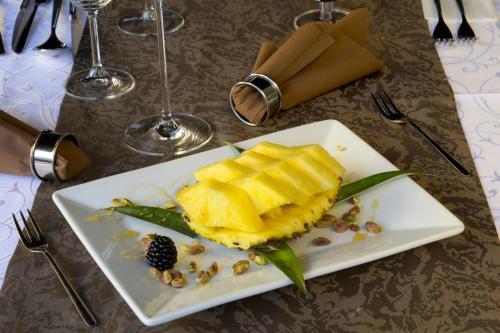 Hotel Golden Eagle