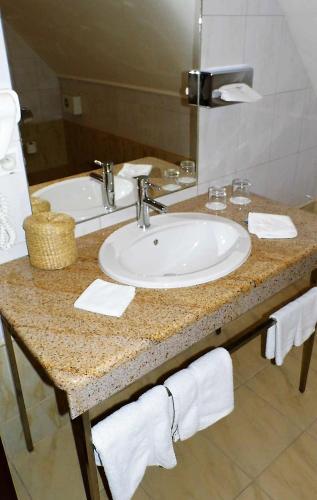 Hotel Golden Eagle