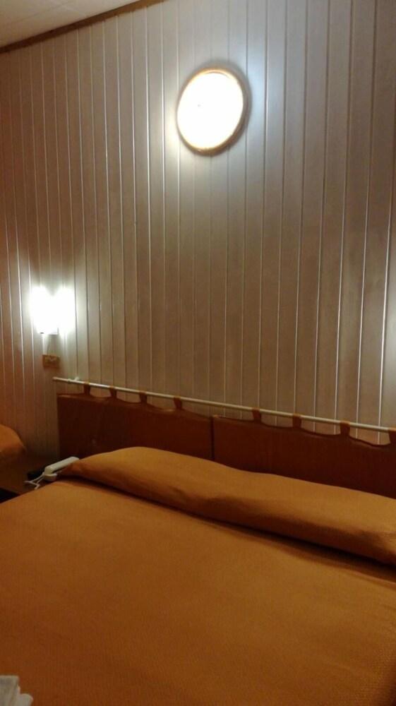Albergo Airone