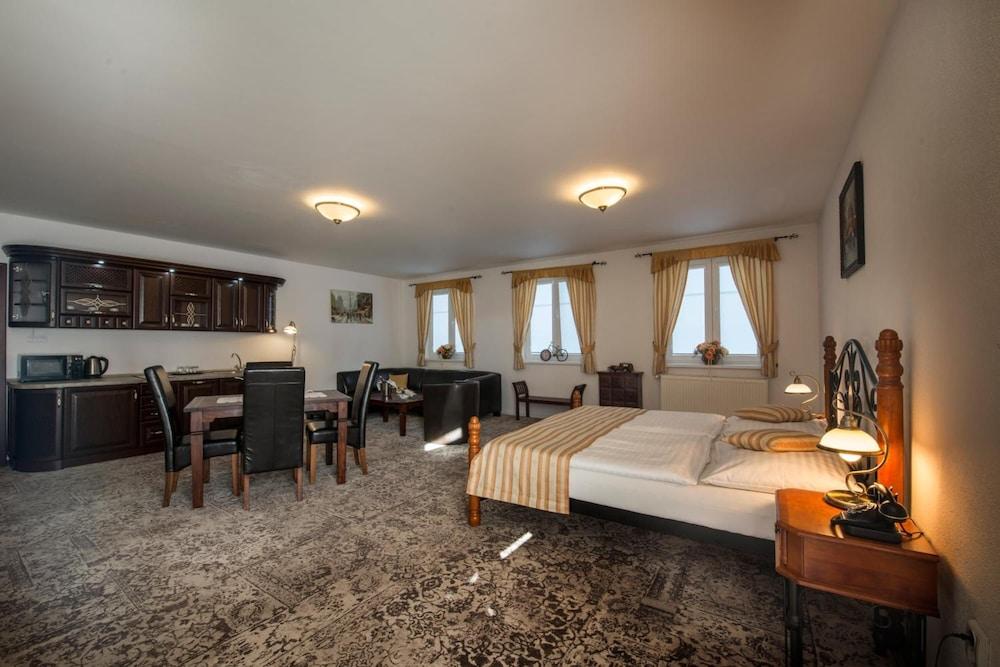 Hotel Svätojánsky Kastiel