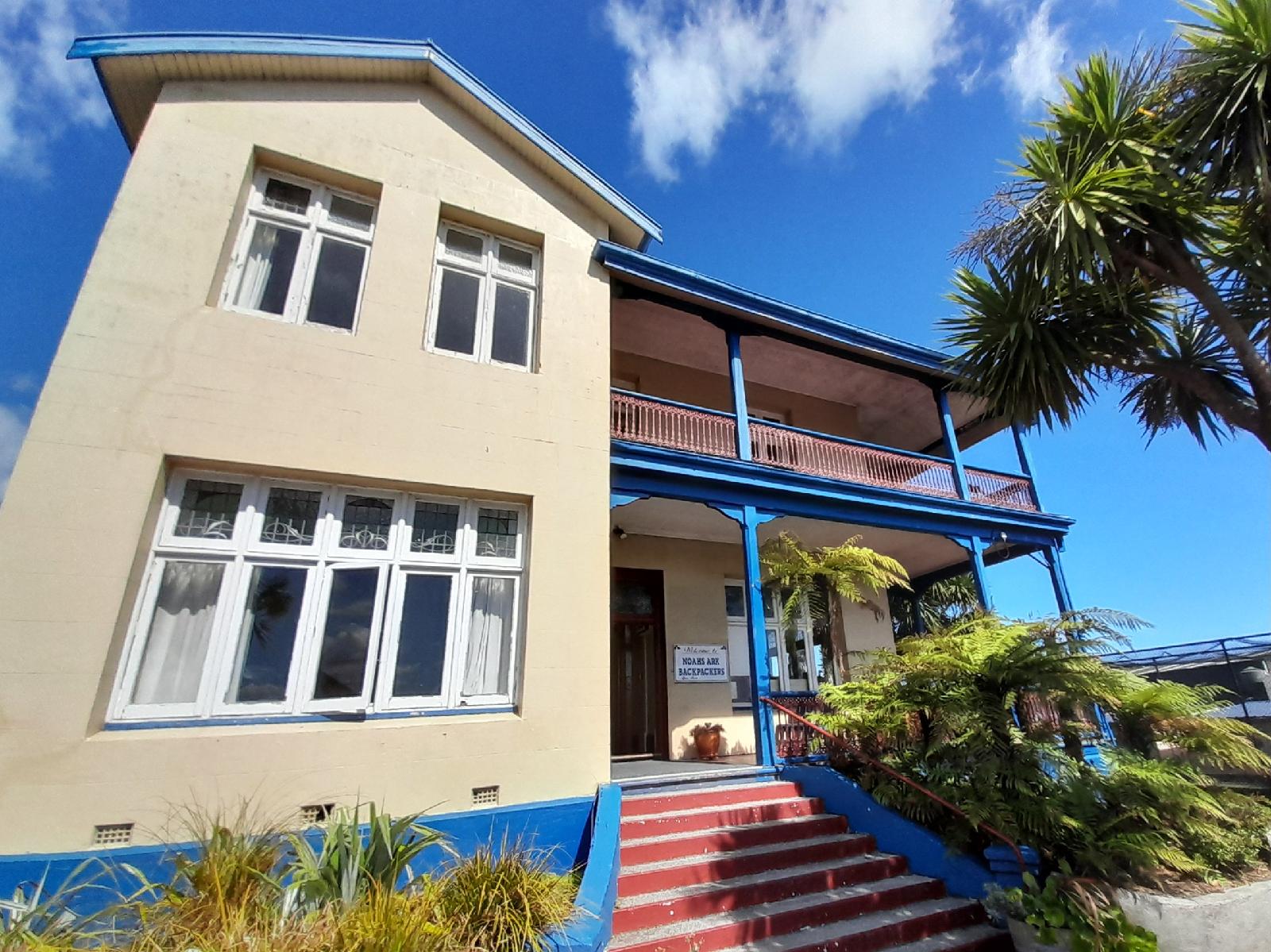 Noah's Ark Backpackers