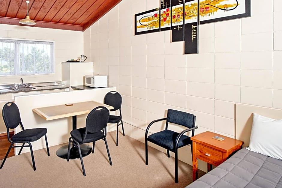 Tourist Court Motel